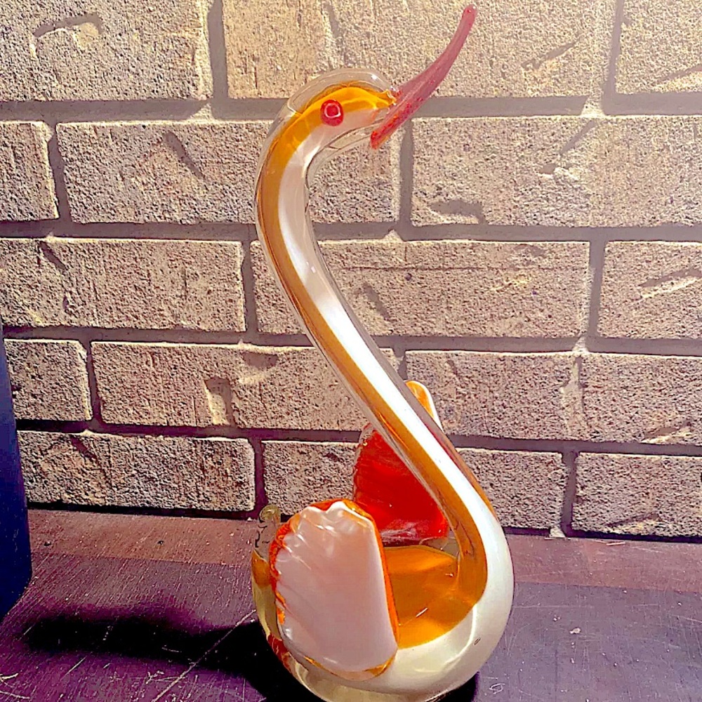 Vintage art glass swan
